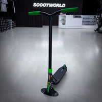 Striker Ethic Black/Green 500 Custom Build - Schwarz/Grün-ScootWorld.de