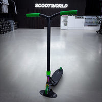 Striker Ethic Black/Green 460 Custom Build - Schwarz/Grün-ScootWorld.de