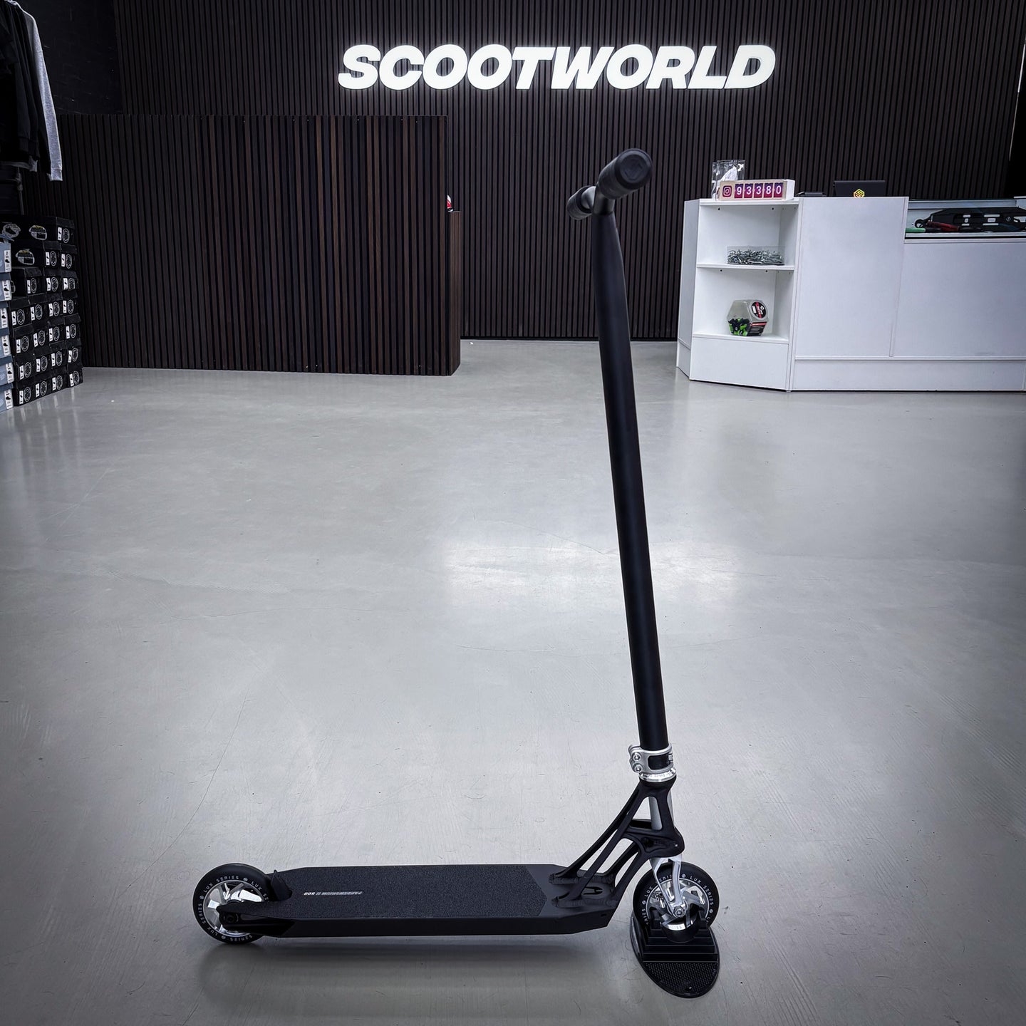 ScootWorld Titan Pande Custom Build - Black/Silver-ScootWorld.de