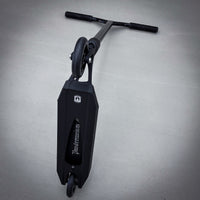 Striker Full Black Custom Build - Black-ScootWorld.de