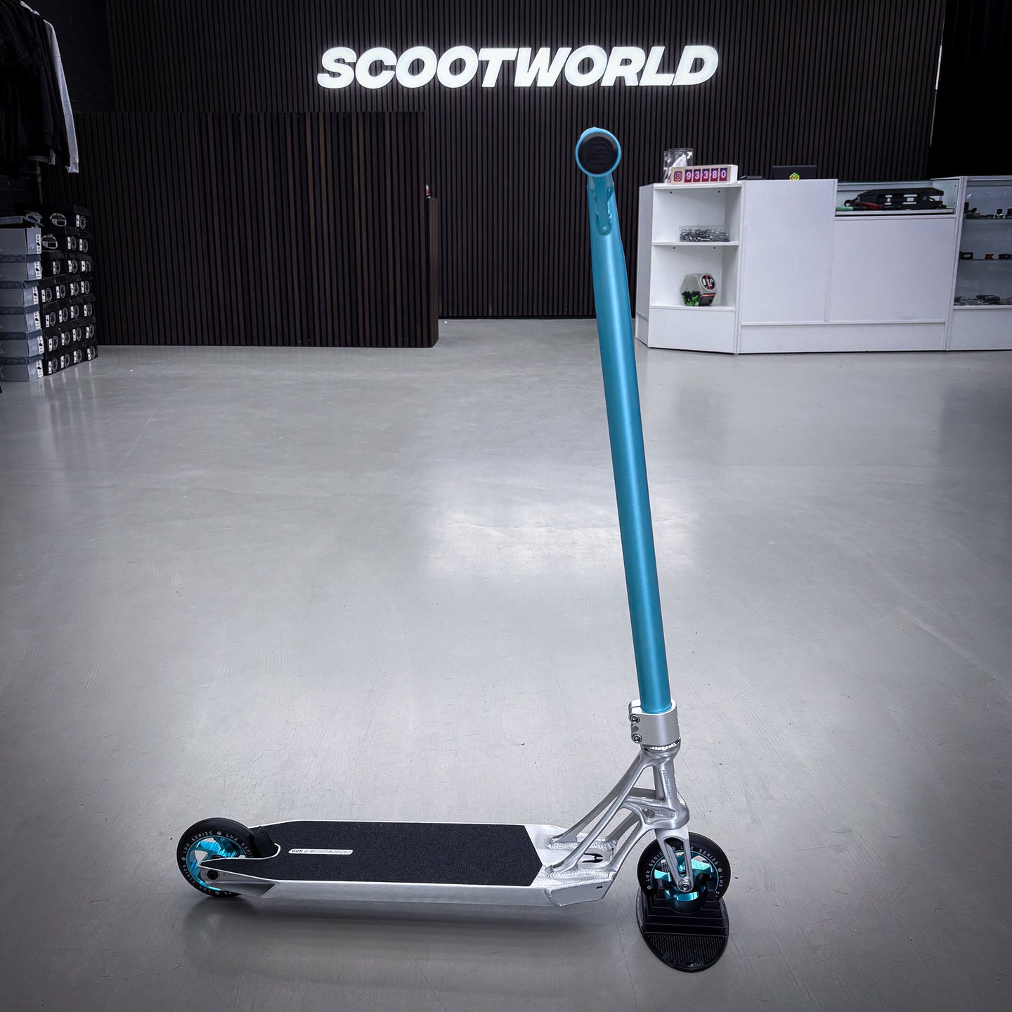 Striker Pande Teal/Silver Custom Build - Teal/Silver-ScootWorld.de