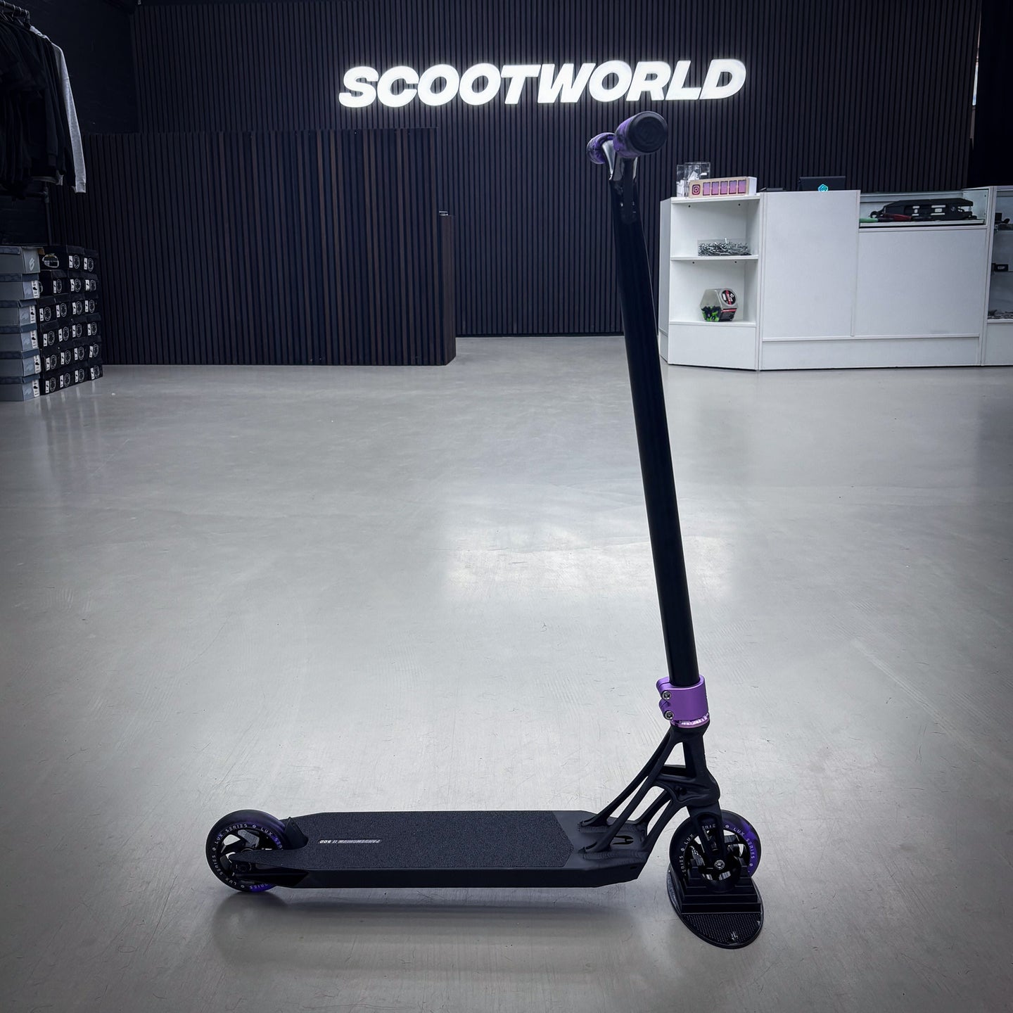 Striker Pande Black/Purple 500mm Custom Build - Schwarz/Lila-ScootWorld.de
