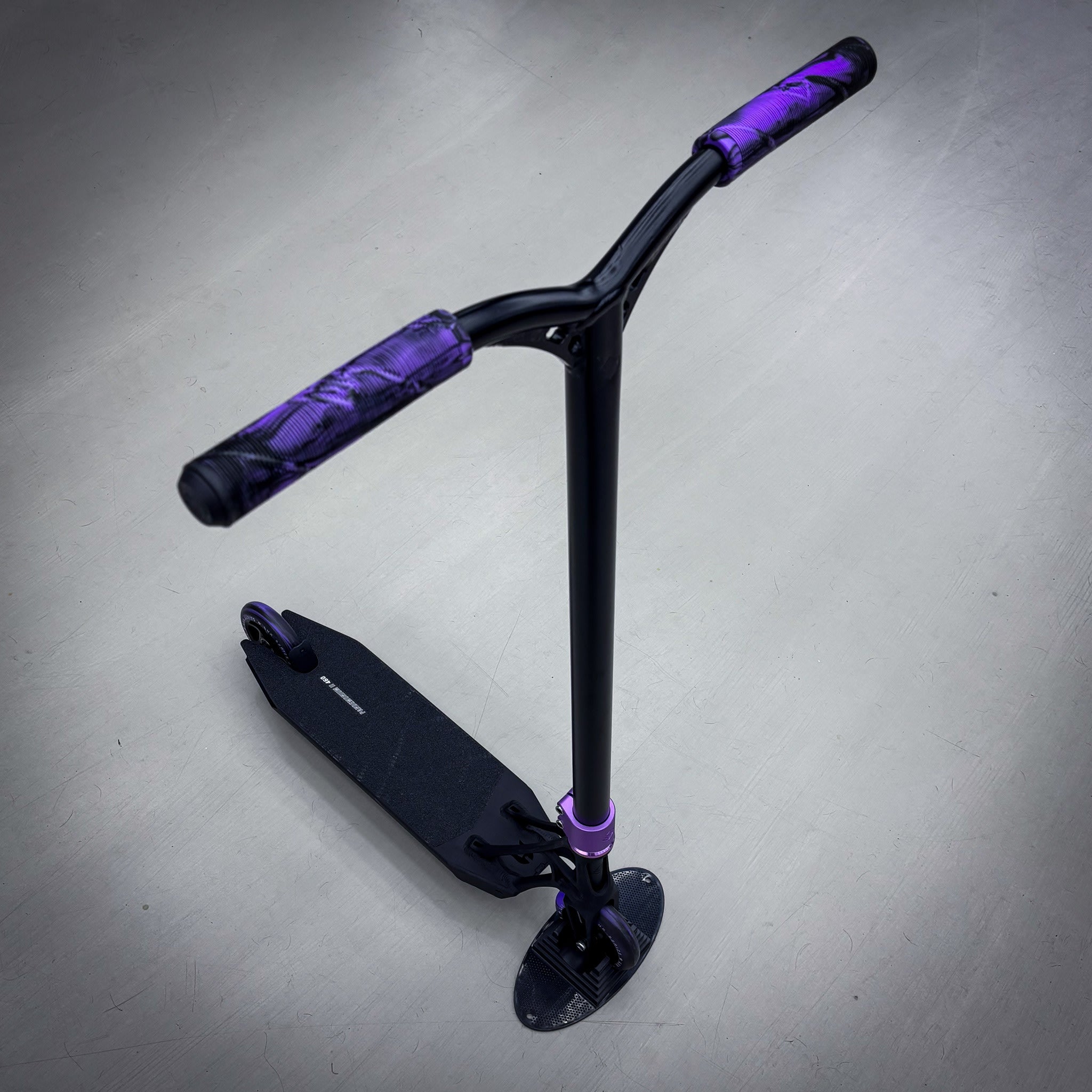 Striker Pande Black/Purple 460mm Custom Build - Black/Purple-ScootWorld.de