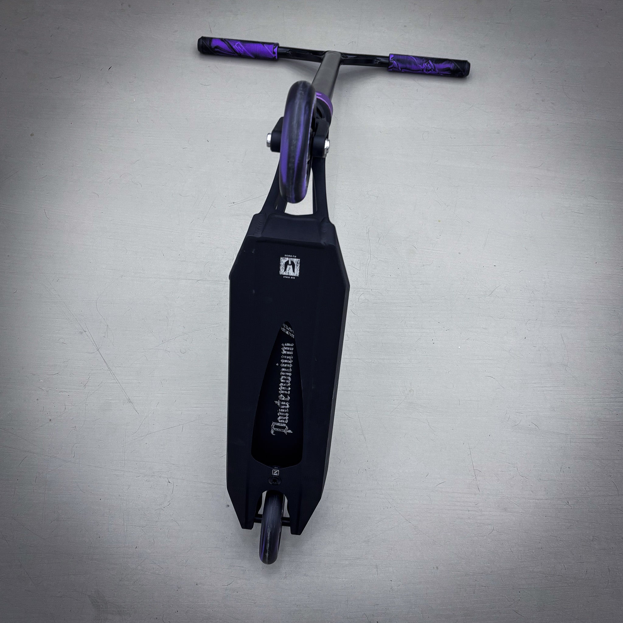 Striker Pande Black/Purple 460mm Custom Build - Black/Purple-ScootWorld.de