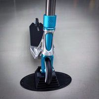 Striker Titan Pande Silver Teal Custom Build - Silver/Teal-ScootWorld.de