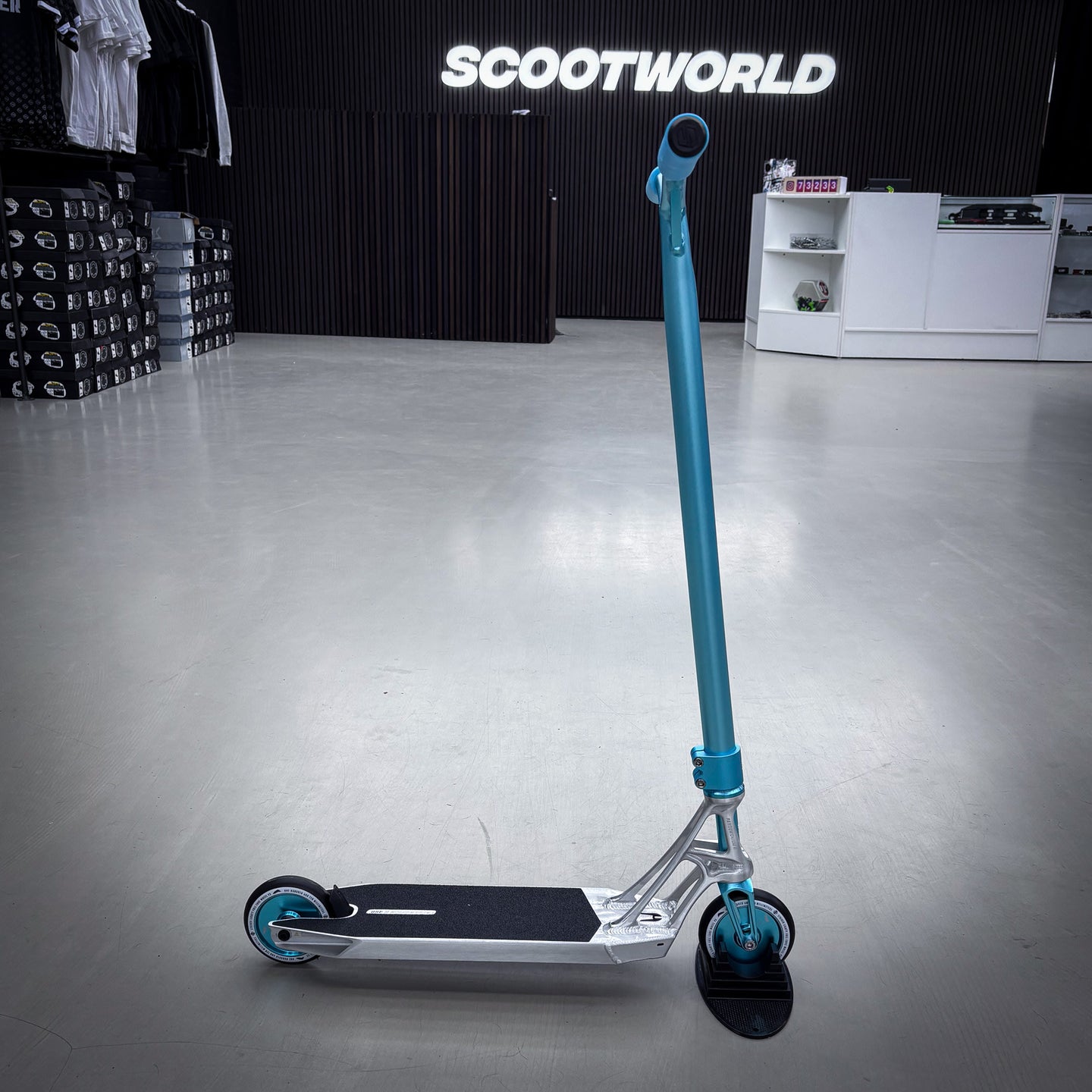 Striker Ethic Pande Silver/Teal Custom Build - Silber/Türkis-ScootWorld.de