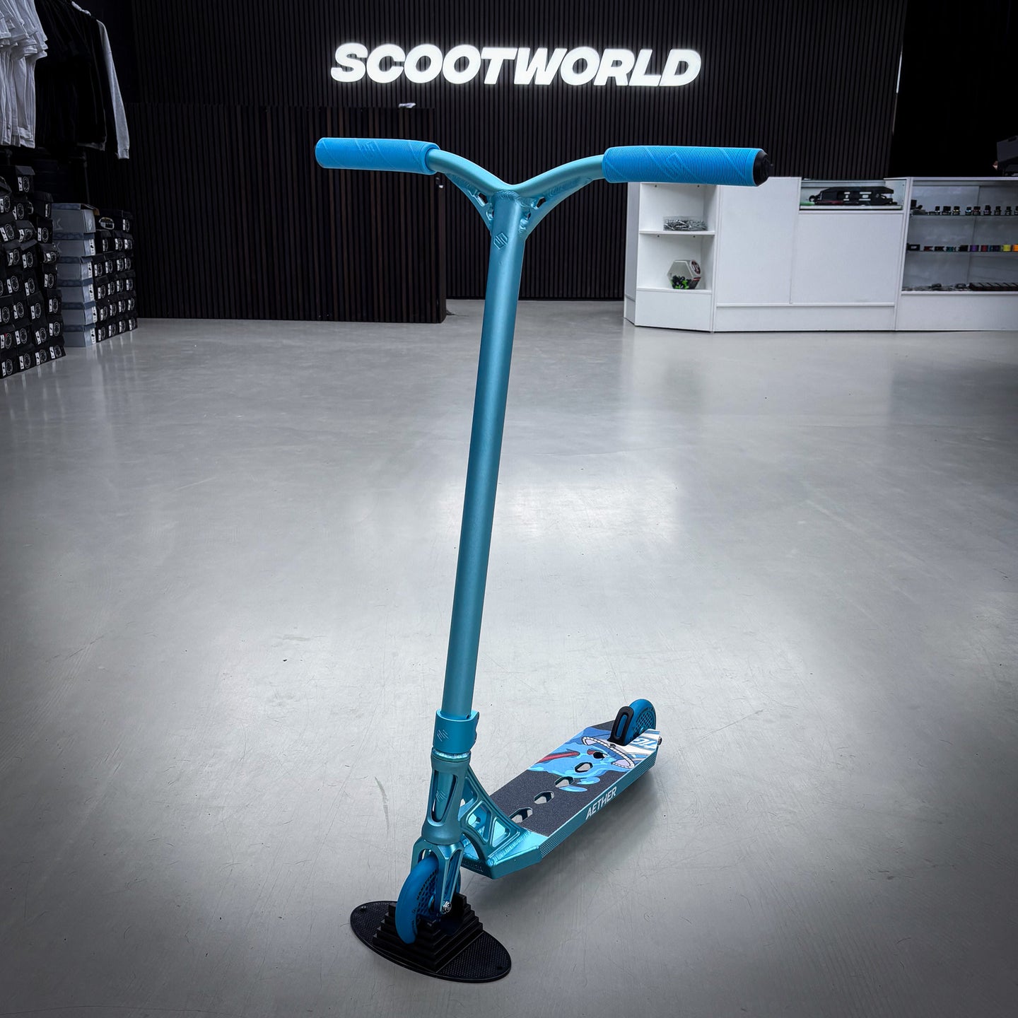 Striker Aether Blue Custom Build - Blau-ScootWorld.de