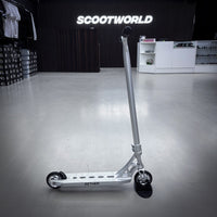 Striker Aether Silver Custom Build - Silver-ScootWorld.de