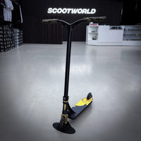 Striker Panda Freestyle Custom Build - Black/Gold/Yellow-ScootWorld.de