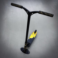 Striker Panda Freestyle Custom Build - Black/Gold/Yellow-ScootWorld.de
