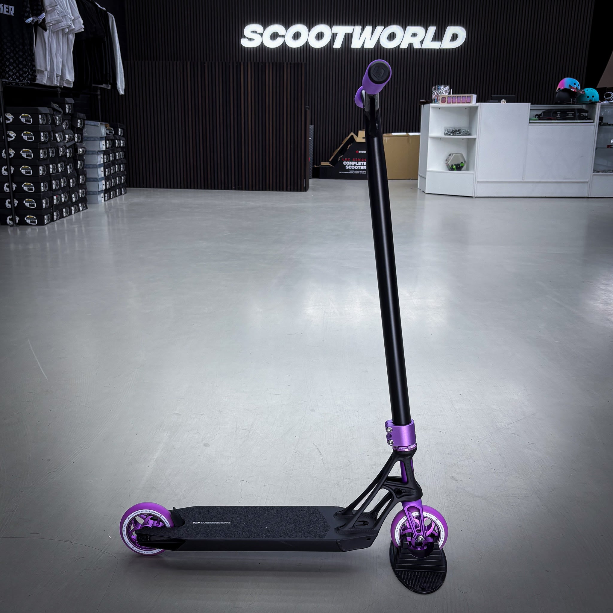 Striker Ethic Pande Custom Build - Schwarz/Lila-ScootWorld.de