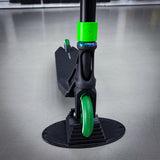 Striker Ethic Pande Custom Build - Schwarz/Grün-ScootWorld.de