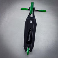 Striker Ethic Pande Custom Build - Schwarz/Grün-ScootWorld.de