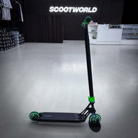 Striker Ethic Black/Green 500 Custom Build - Schwarz/Grün-ScootWorld.de