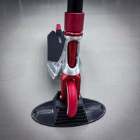 Striker Ethic Silver/Red 460 Custom Build - Schwarz/Rot-ScootWorld.de