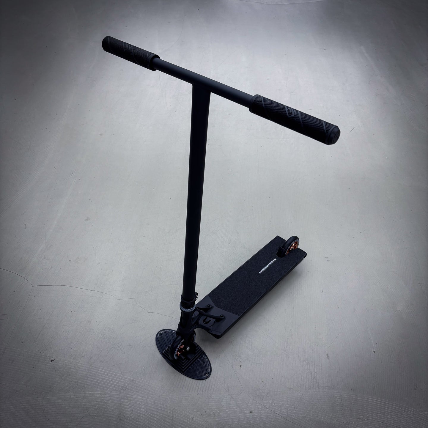 Ethic Black Boxed Custom Build - Schwarz-ScootWorld.de