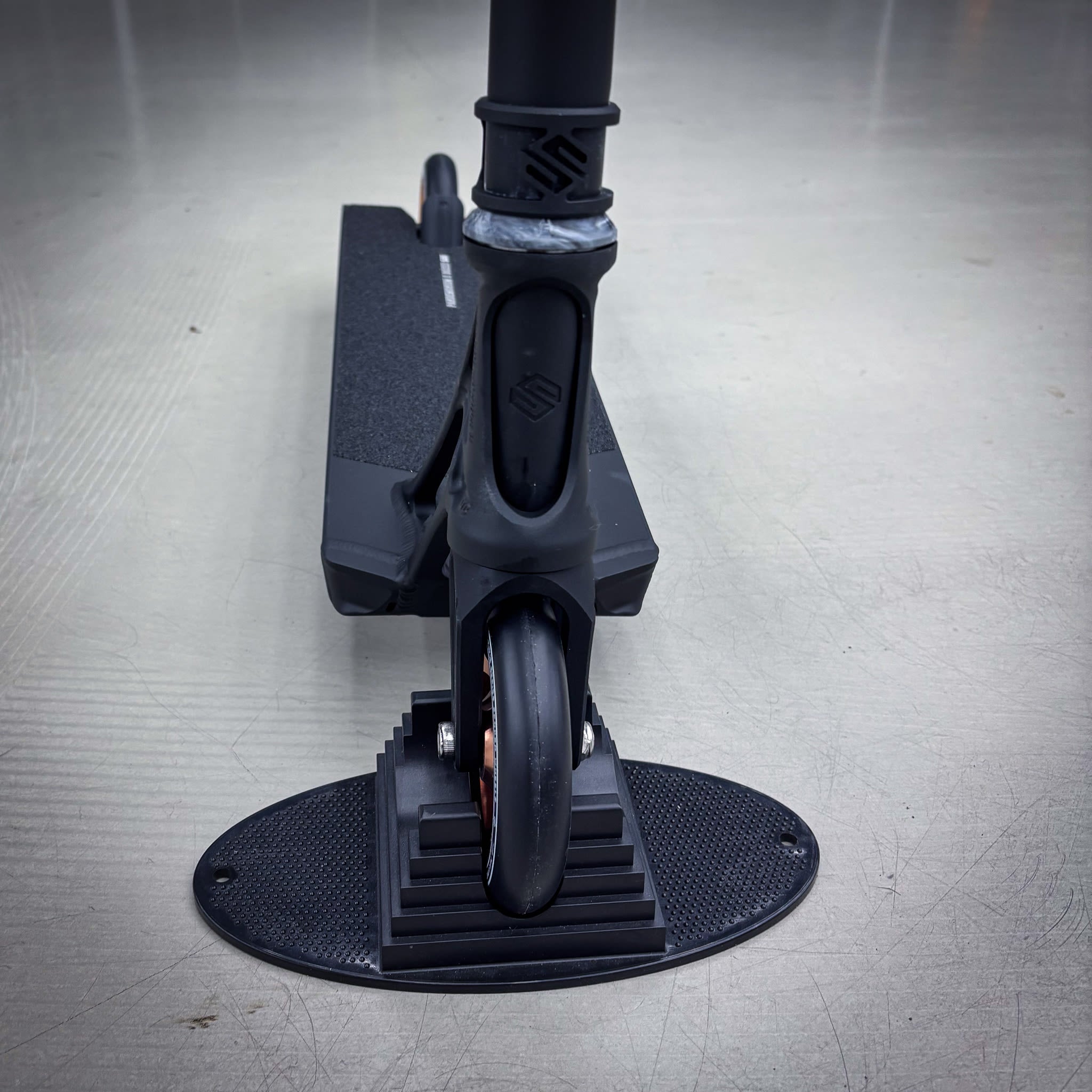 Ethic Black Boxed Custom Build - Schwarz-ScootWorld.de