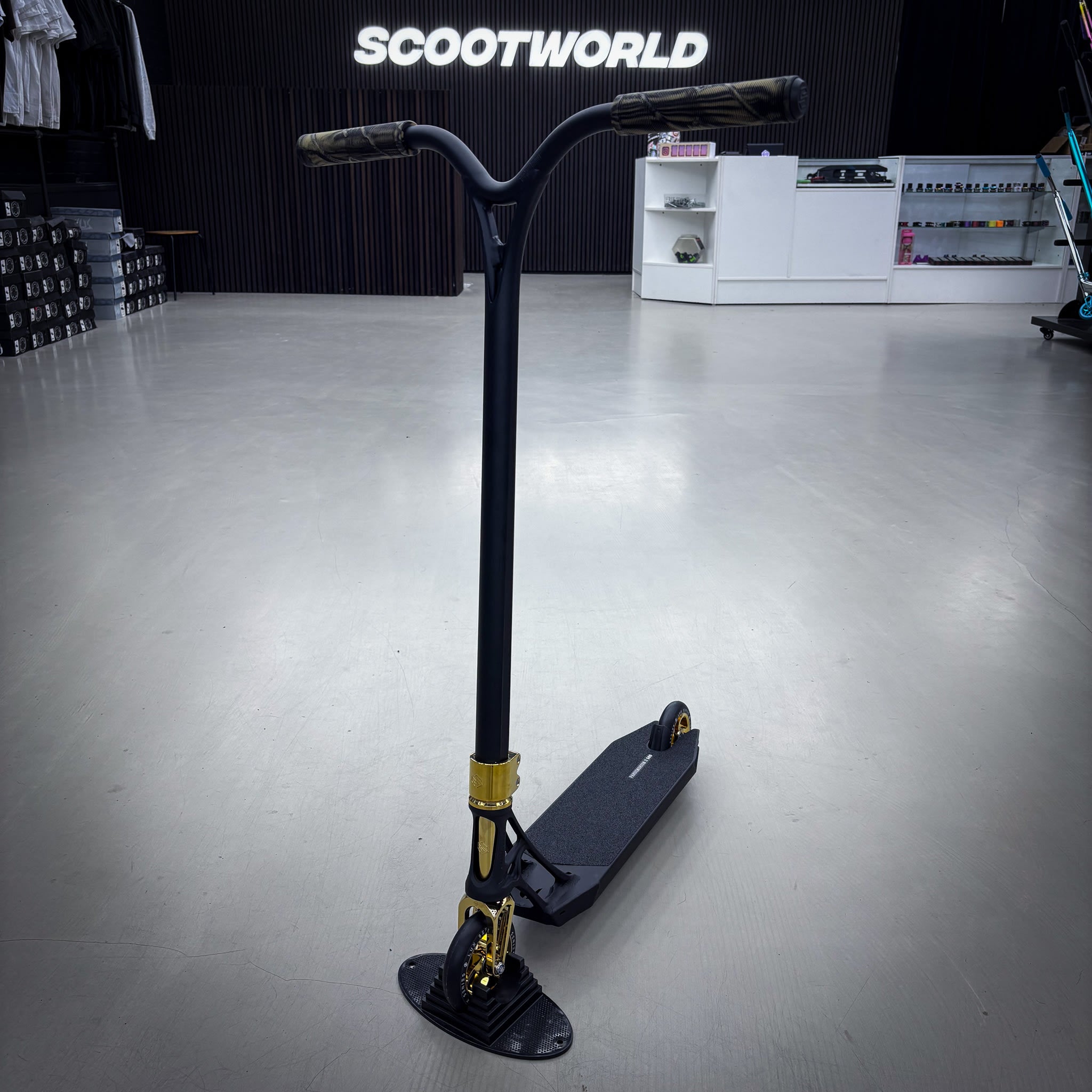 Ethic Black/Gold Custom Build - Schwarz/Gold-ScootWorld.de