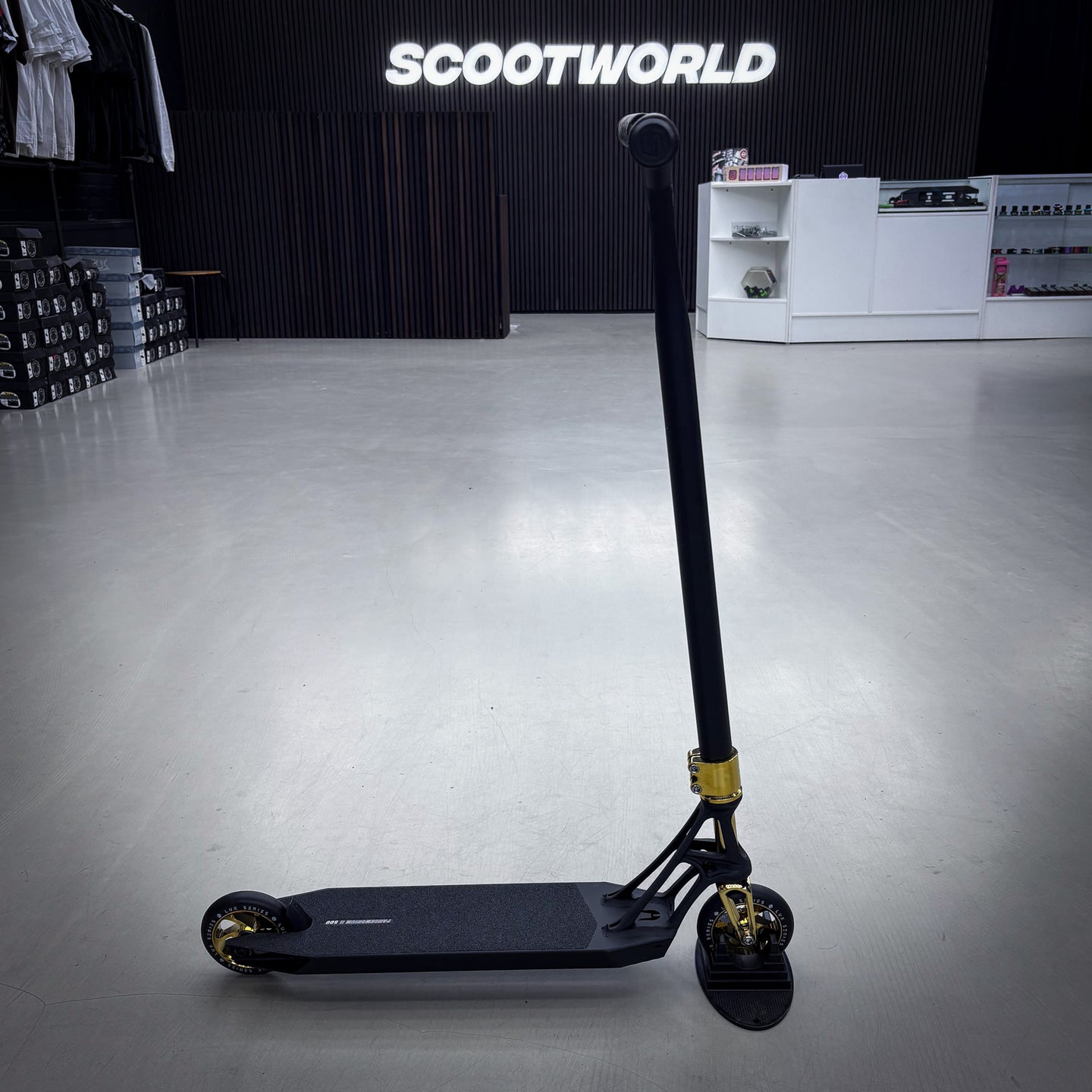 Ethic Black/Gold Custom Build - Schwarz/Gold-ScootWorld.de