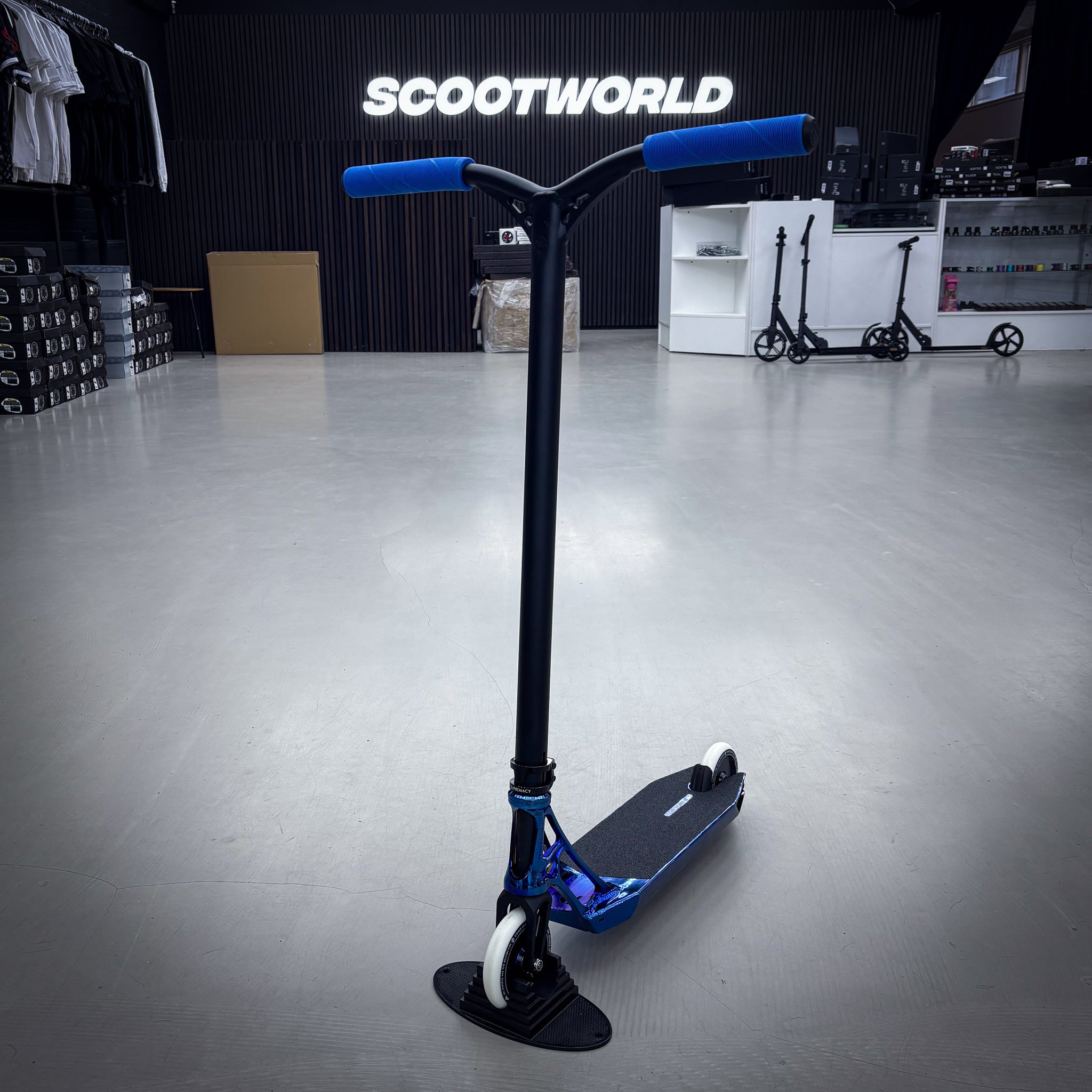 Striker Ethic Blue Chrome Custom Stunt Scooter - Blue Chrome/Black-ScootWorld.de