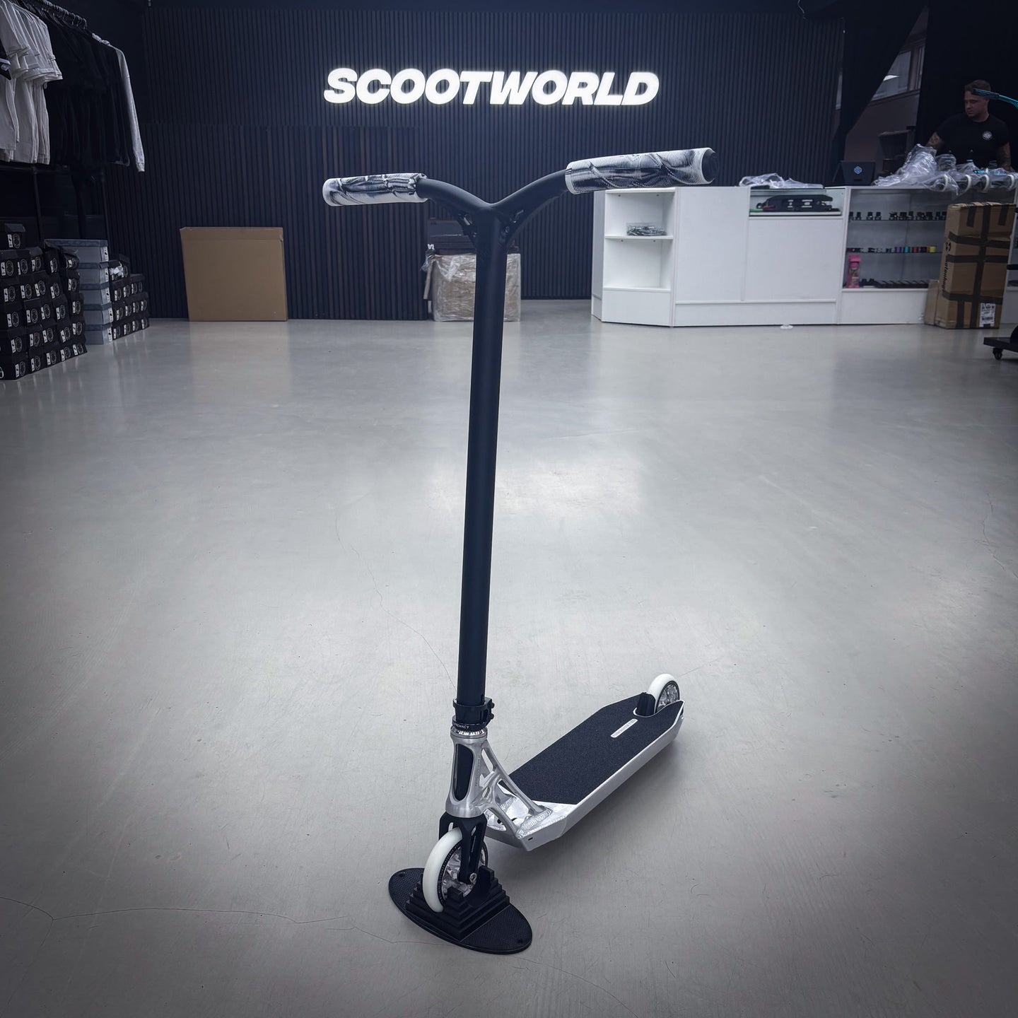 Striker Ethic Silver Custom Stunt Scooter - Silber/Schwarz-ScootWorld.de