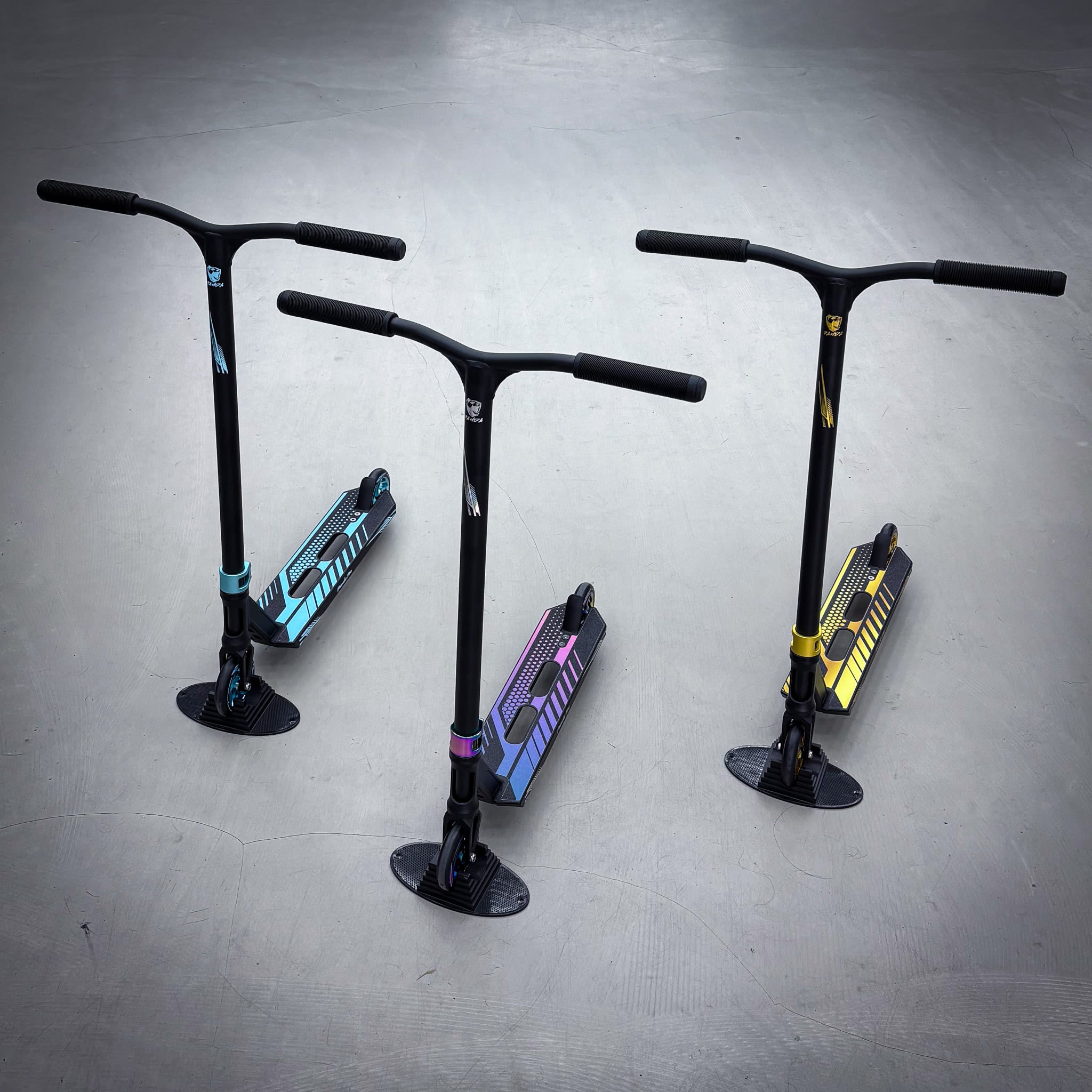 Panda Pro Stunt Scooter - Schwarz/Gold-ScootWorld.de