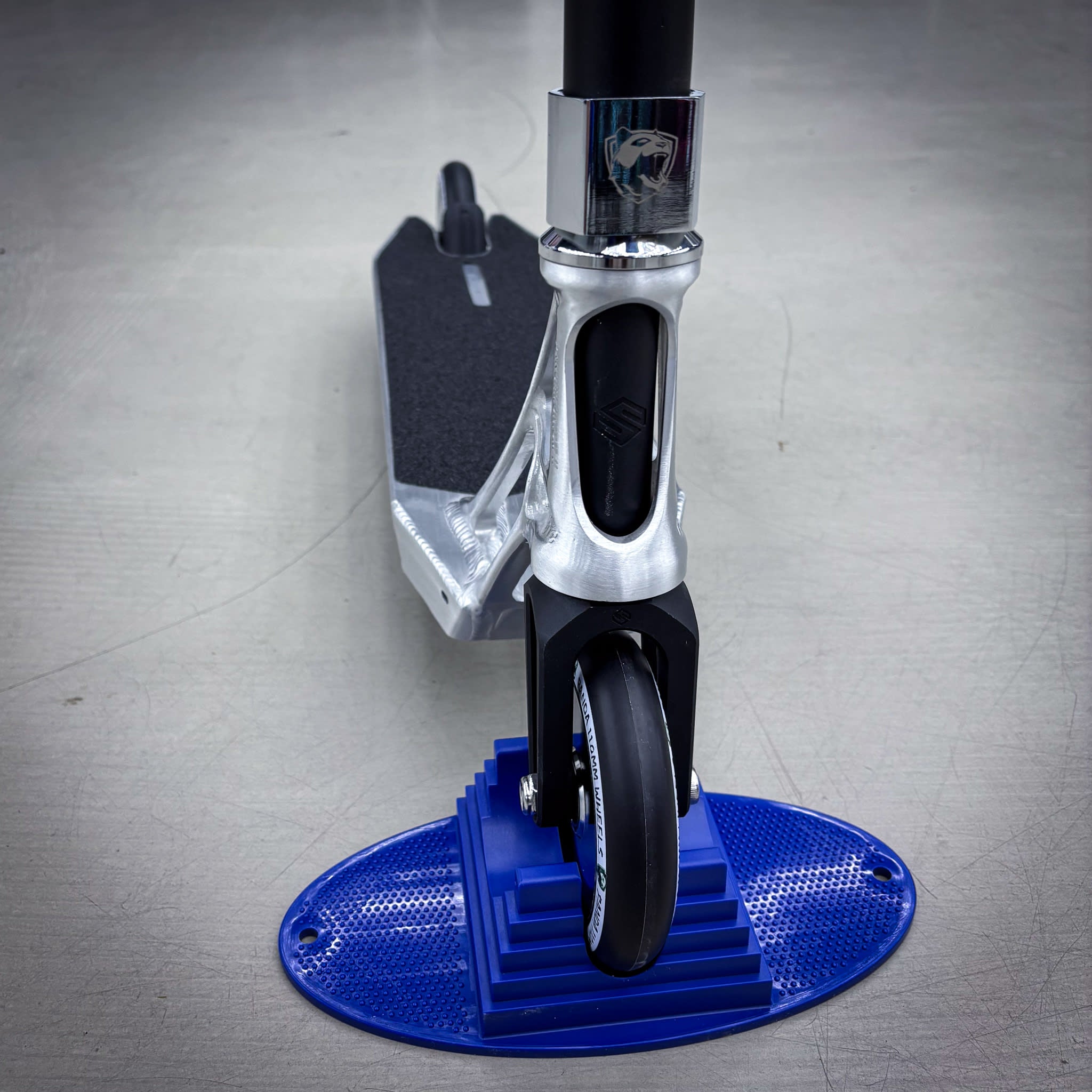 Striker Ethic Pande Silver/Black Custom Stunt Scooter - Silber/Schwarz-ScootWorld.de