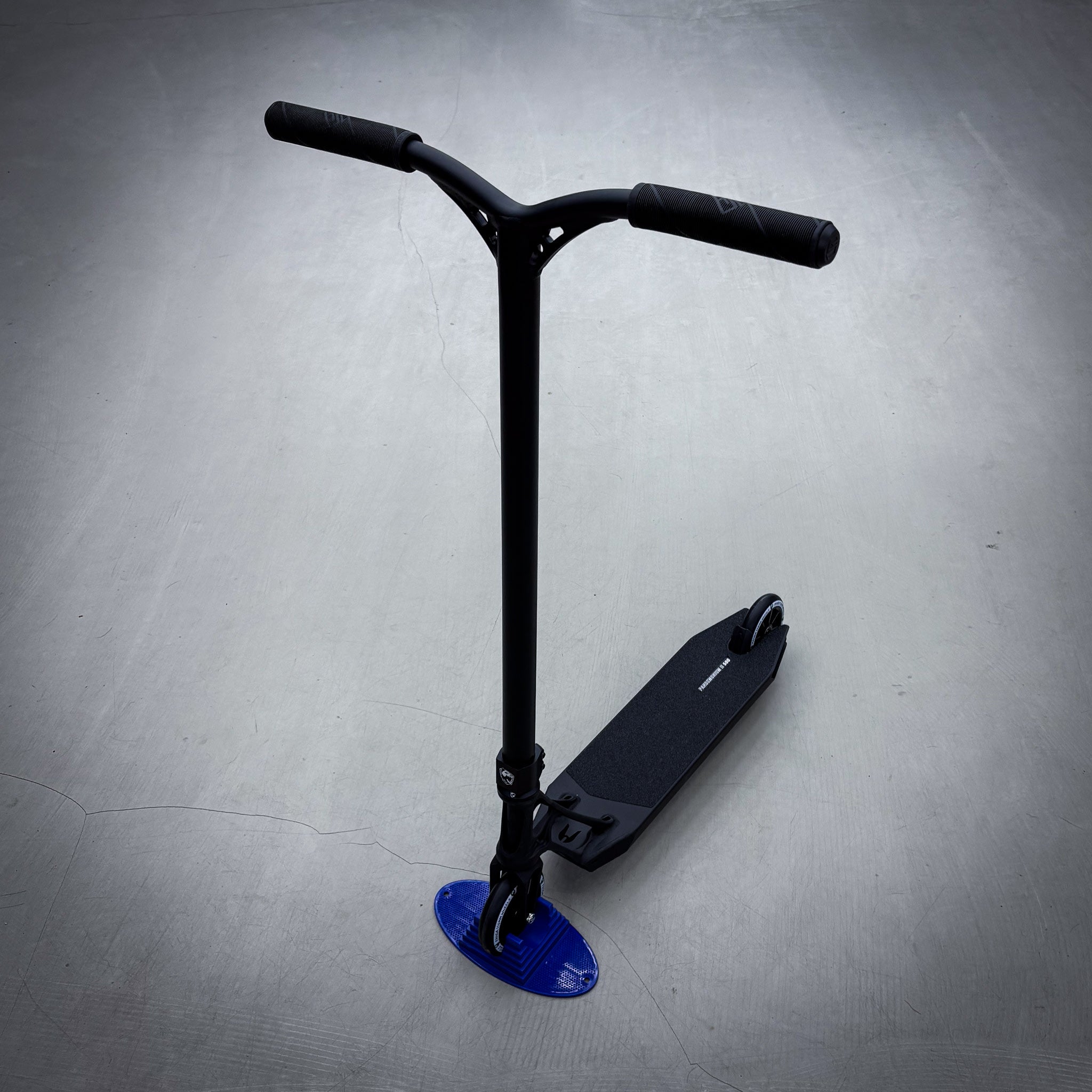 Striker Ethic Pande Black Custom Stunt Scooter - Schwarz-ScootWorld.de