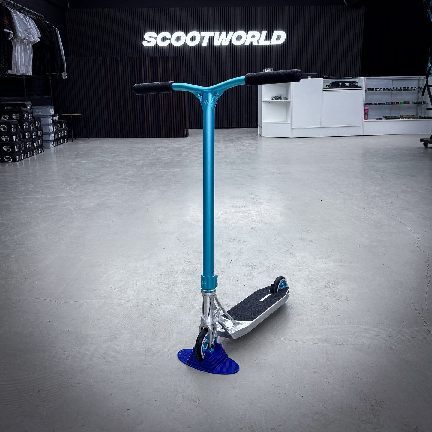 Striker Pande Raw/Teal Essence Custom Stunt Scooter - Raw/Türkis-ScootWorld.de