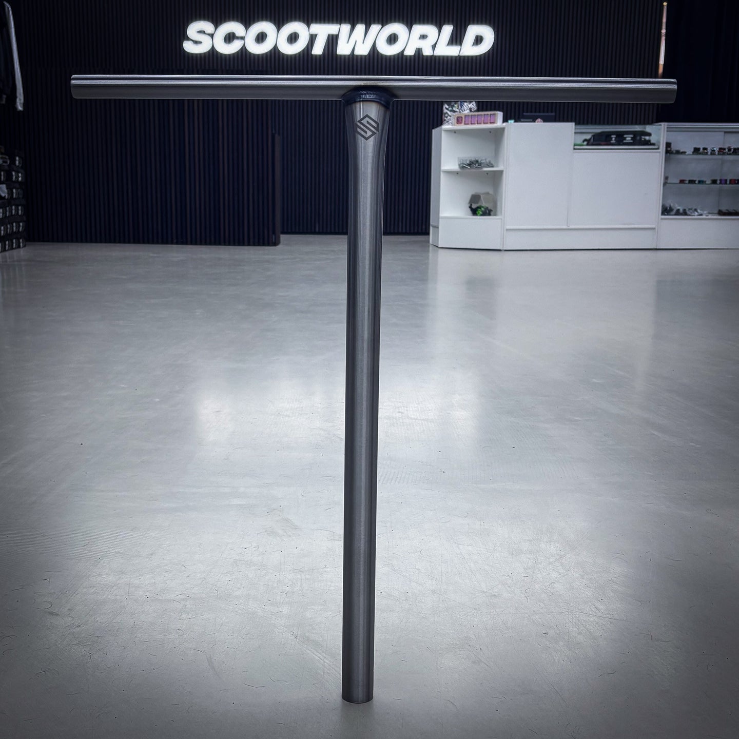 Striker Steeltanium T Stunt Scooter Bar - Raw-ScootWorld.de