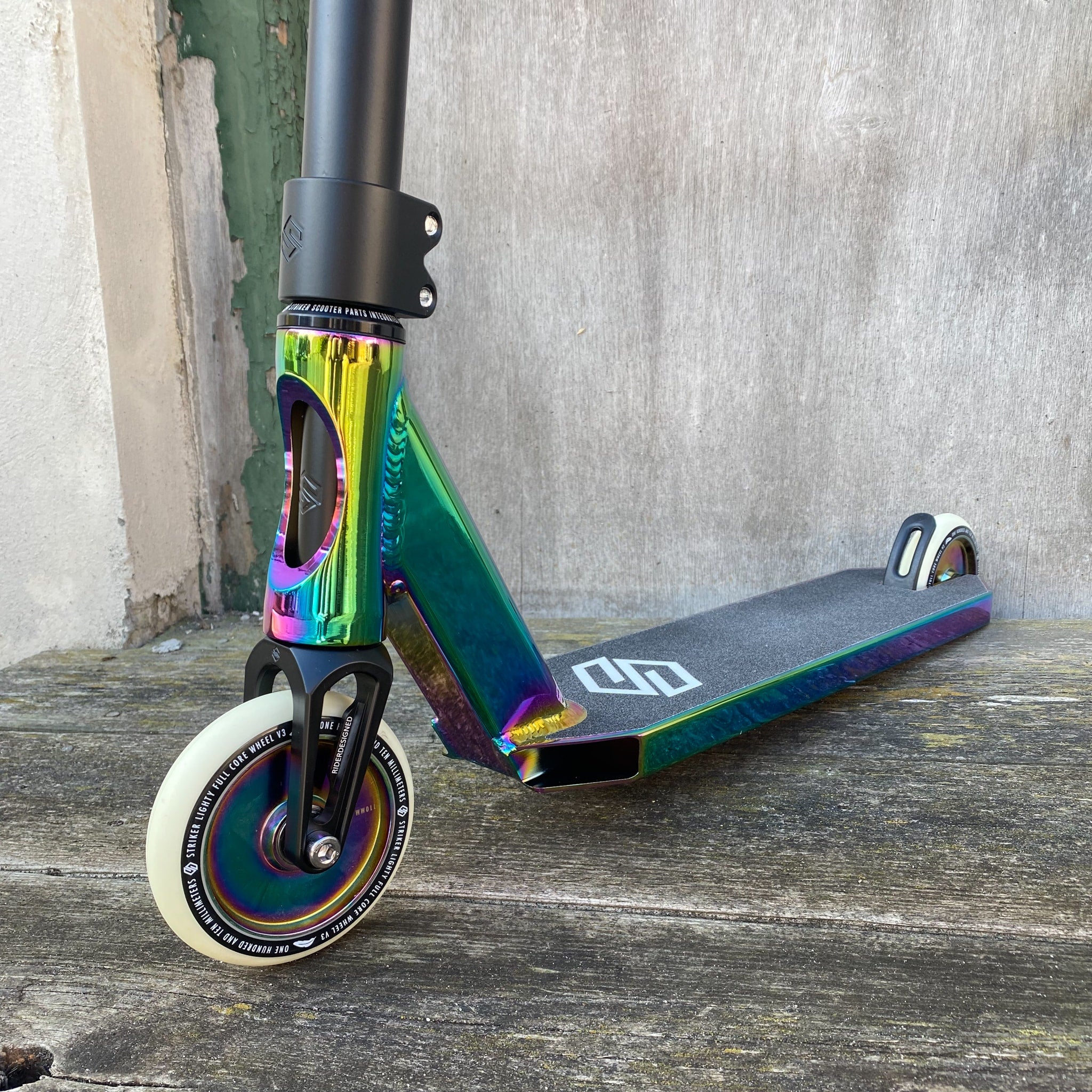 Striker Rainbow Custom Build - Rainbow-ScootWorld.de