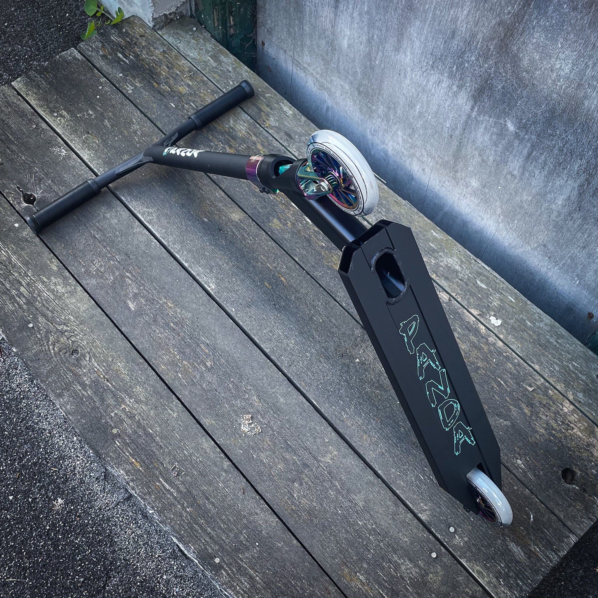 Panda Rainbow Custom Build Stunt Scooter - Black/Rainbow-ScootWorld.de