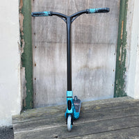 Striker Black & Teal Custom Build - Black/Blue-ScootWorld.de